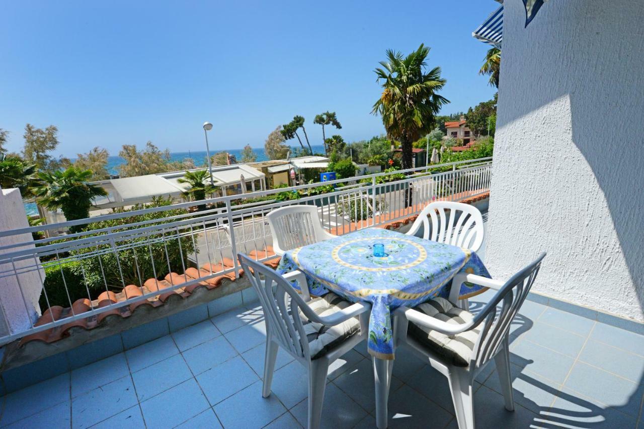 Apartment Beautiful First Row To The Sea Porec