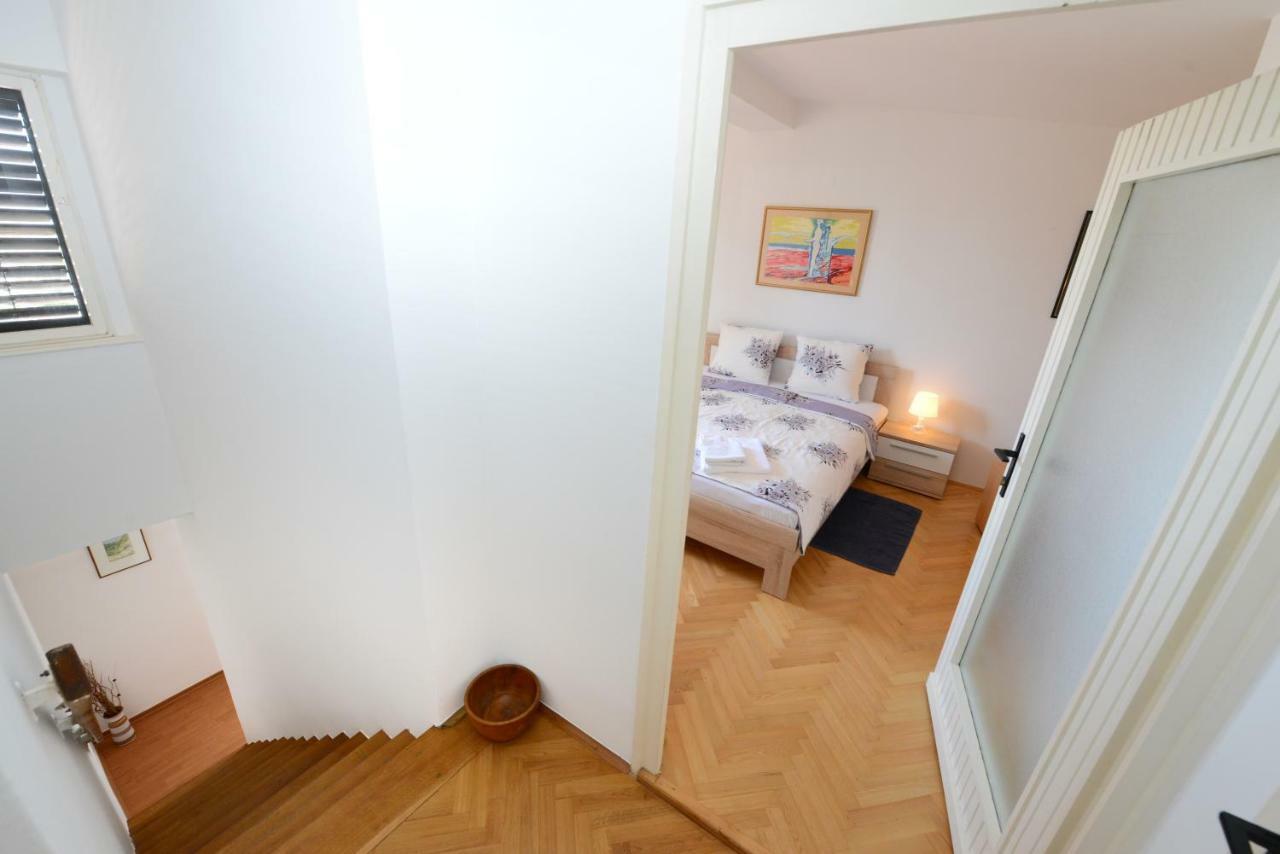 Beautiful First Row To The Sea Apartment *