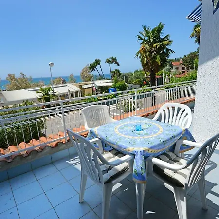 Beautiful Apartments First Row To The Sea Poreč Exterior foto