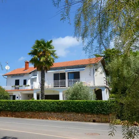 Beautiful Apartments First Row To The Sea Poreč Exterior foto